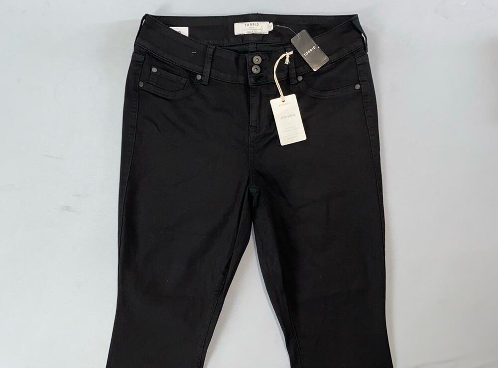 Torrid Denim First At Fit Lightweight Stretch 'Jegging' Pants in Black. 16R, NWT